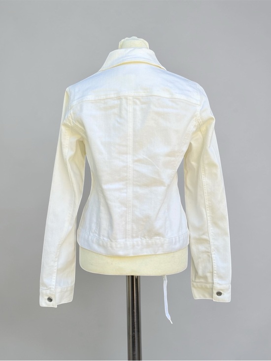 NWT WHBM Cropped Pleated Denim Trucker Jacket in White Size 4 - Picture 6 of 9
